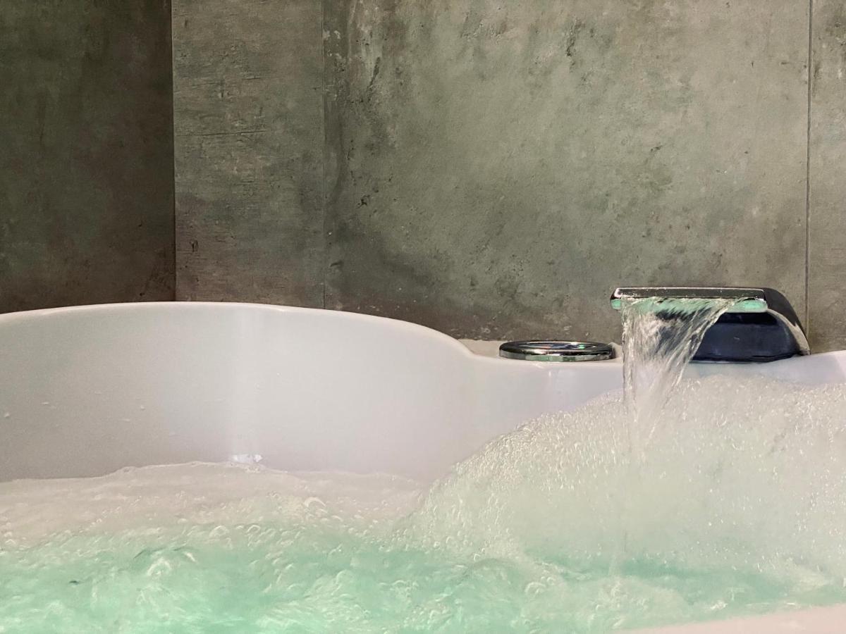 Apartment Premium Jacuzzi For Couples, Old Town Krakau Buitenkant foto